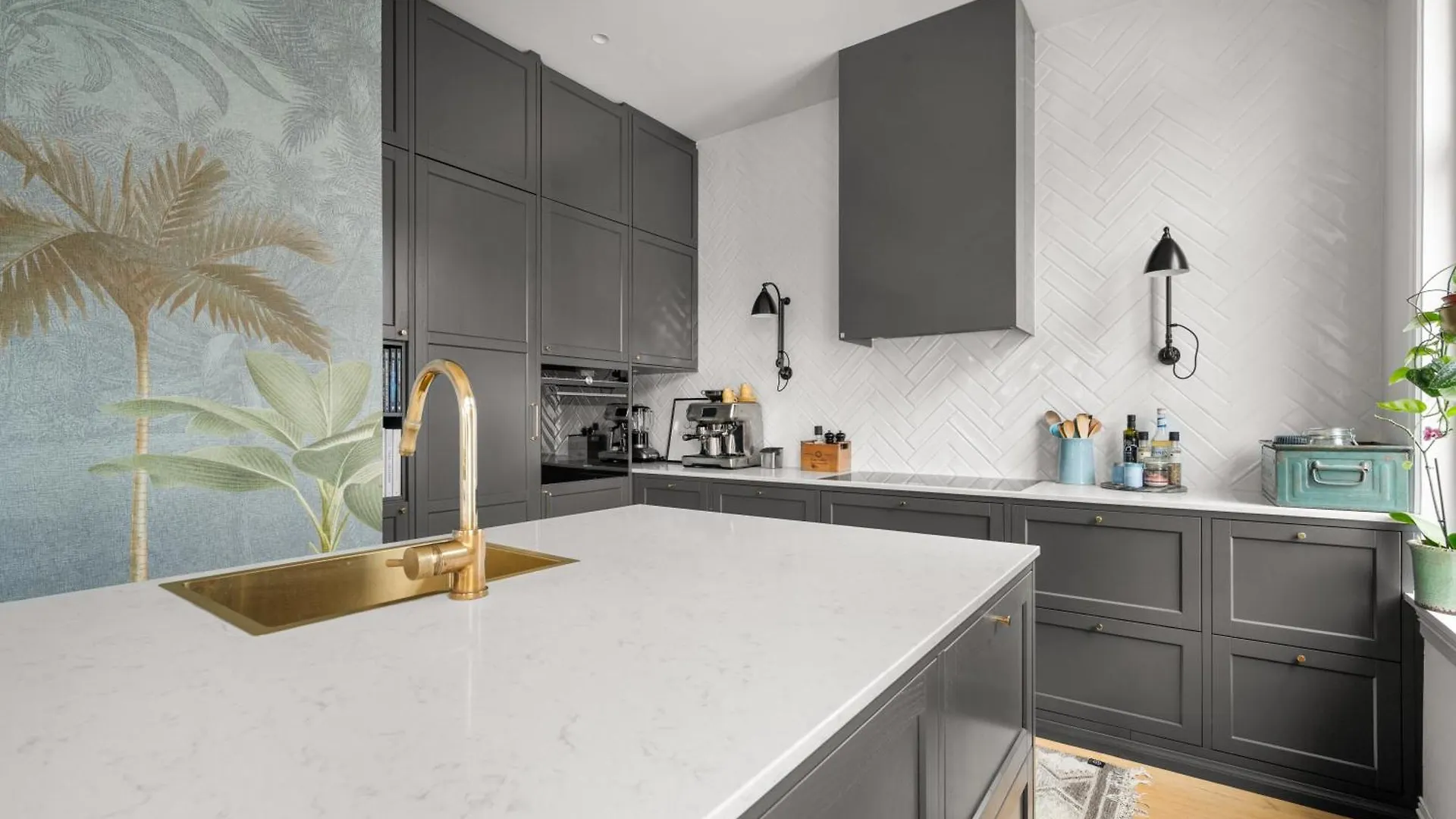 ברגן Historic Townhouse I With Rooftop & Free Parking